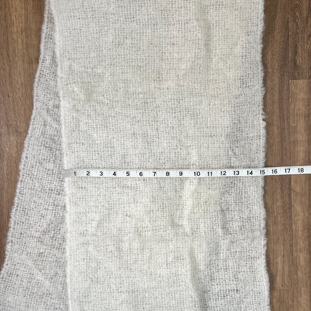 White Delicate Scottish Edinburgh Woolen Mill 100% Wool - Picture 6 of 8